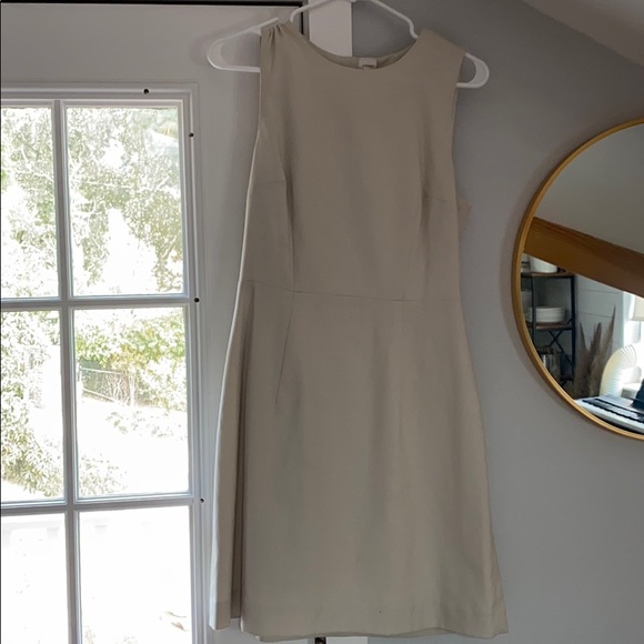H&M Dresses & Skirts - H&M light tan dress